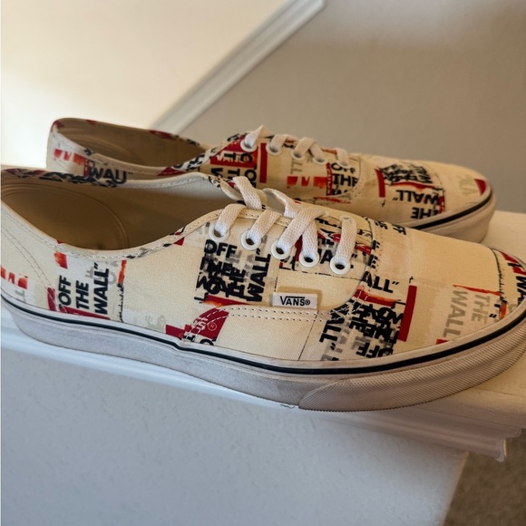 Vans Men’s Official Packaging Label Cream and Red Graphic Sneakers Sz 11 - Picture 6 of 8